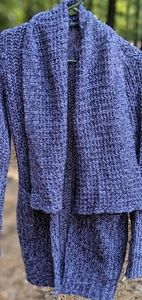 Long sleeved thick weave open sweater